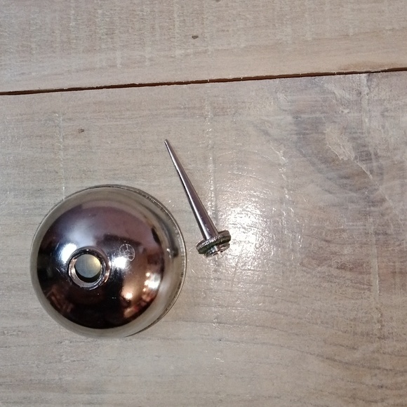 Vintage EUC Sewing Metal Oil Can  (1960's) - Picture 5 of 5